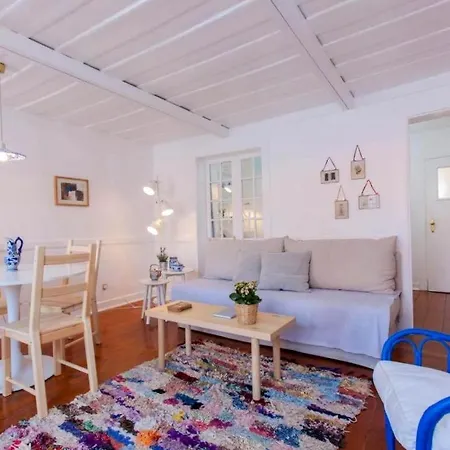 Cozy Apartment In The Center Of Lisbon Apartment